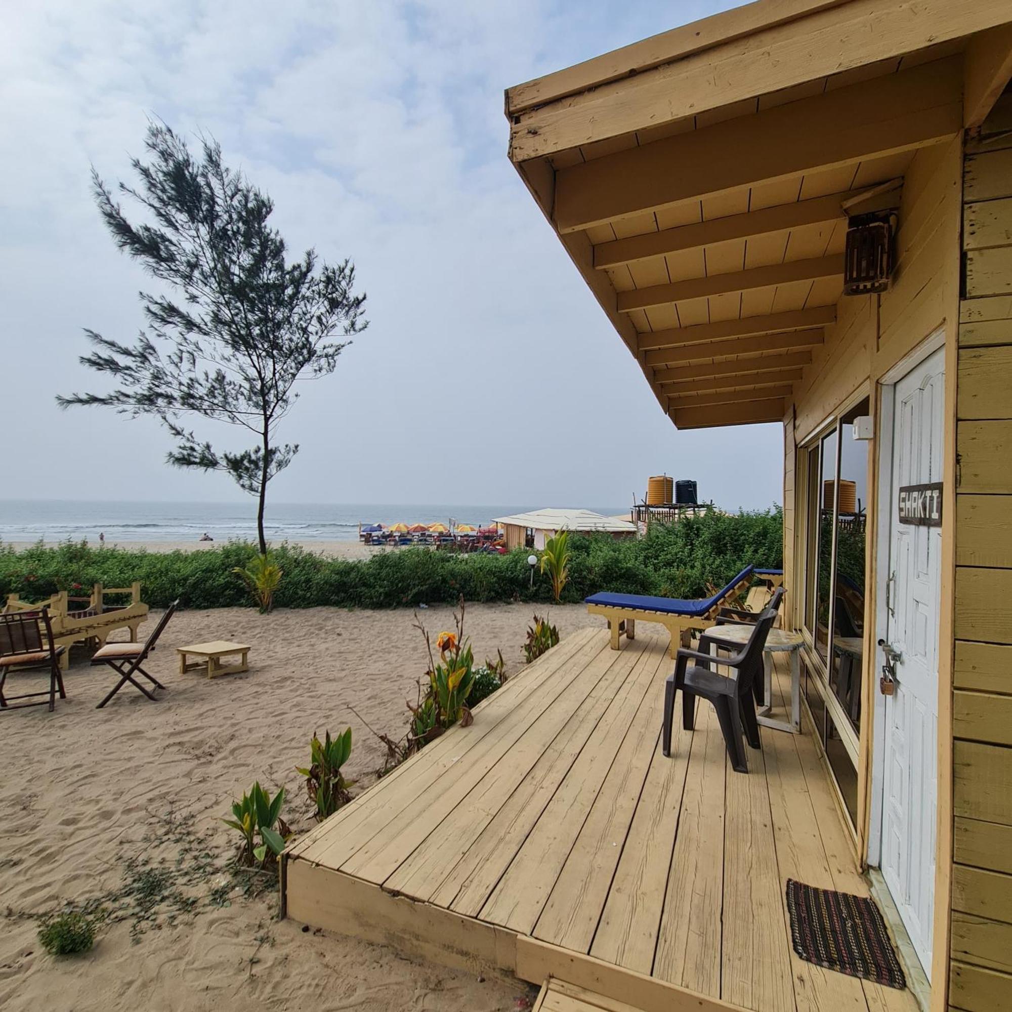 Love Temple Beach Resort Arambol Exterior foto